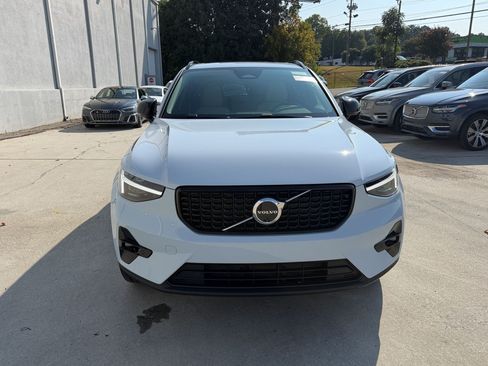 Used 2026 Volvo XC40 B5 Plus w/ Protection Package Premier AWD/4WD image 6