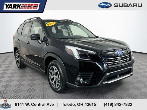 Used 2024 Subaru Forester Premium AWD/4WD image 1
