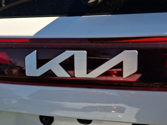Certified 2024 Kia Seltos SX w/ SX Sunroof Package AWD/4WD image 30