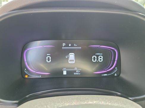 Certified 2025 Kia Soul LX FWD image 24