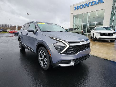 Used 2023 Kia Sportage EX image 8