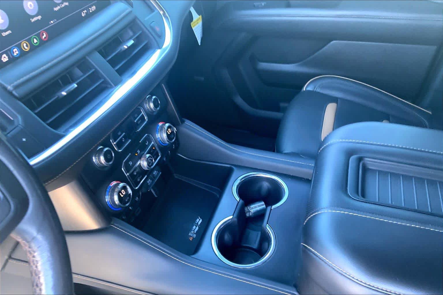 Used 2021 GMC Yukon AT4 w/ AT4 Premium Package AWD/4WD image 16