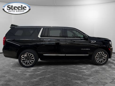 Used 2024 GMC Yukon XL SLT w/ SLT Luxury Package AWD/4WD image 6