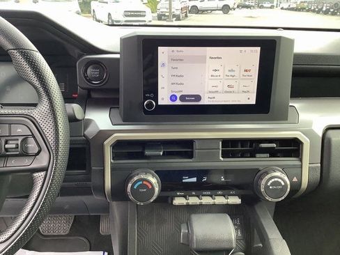 Used 2025 Toyota Tacoma SR5 image 17