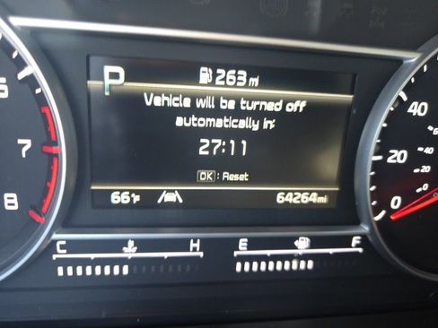 Used 2023 Kia Sorento S image 7