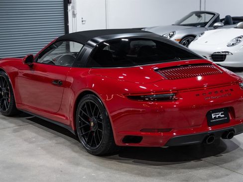 Used 2019 Porsche 911 AWD/4WD image 12
