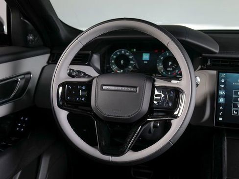 New 2026 Land Rover Range Rover Velar Dynamic SE image 12