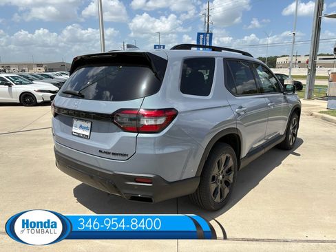 New 2026 Honda Pilot Black Edition image 6