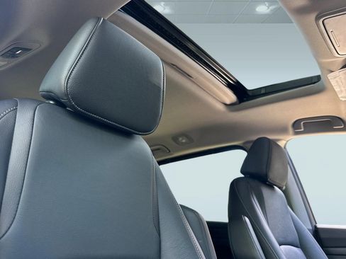 Used 2024 Honda Odyssey EX-L image 16