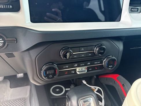 Used 2025 Ford Bronco Heritage Edition image 23