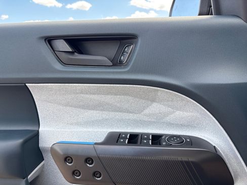 New 2026 Ford Maverick XLT image 16