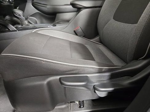 Used 2021 Chevrolet TrailBlazer LS FWD image 28