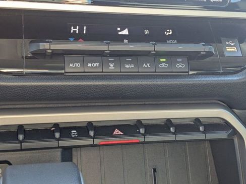 Used 2022 Toyota Tundra SR5 w/ SR5 Convenience Package image 20