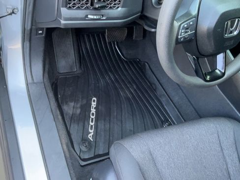 Used 2025 Honda Accord LX image 23