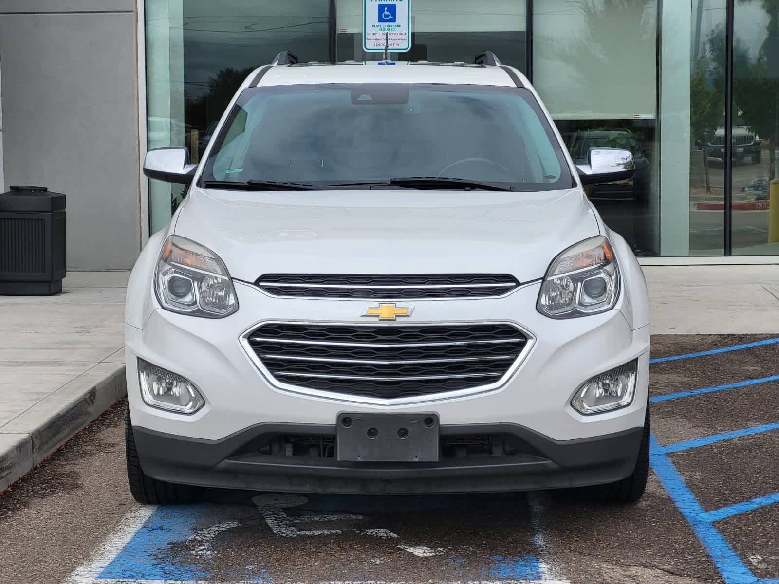 Used 2017 Chevrolet Equinox Premier w/ Enhanced Convenience Package AWD/4WD image 2