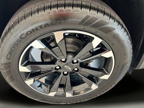 New 2026 Chevrolet Equinox RS w/ Convenience Package III FWD image 21