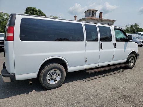 Used 2011 Chevrolet Express 3500 LT w/ LT Preferred Equipment Group image 5