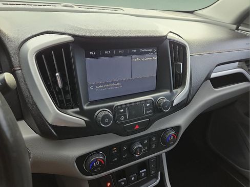 Used 2020 GMC Terrain SLT AWD/4WD image 16