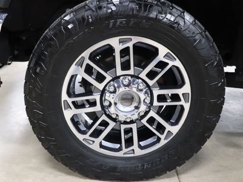 Used 2023 Ford F250 Lariat AWD/4WD image 34