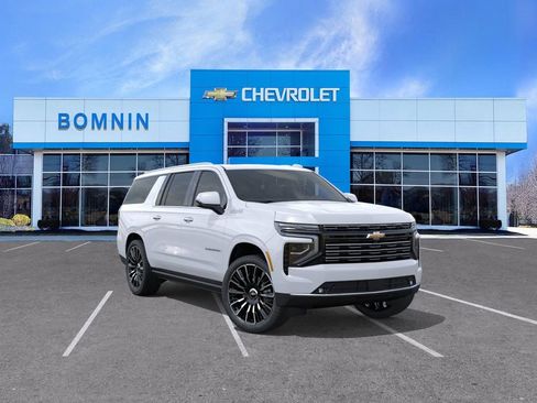 New 2026 Chevrolet Suburban High Country image 2