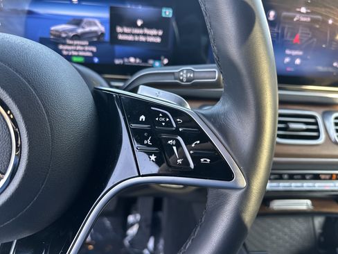 Used 2025 Mercedes-Benz GLE 450e 4MATIC image 20