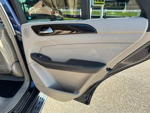 Used 2015 Mercedes-Benz ML 350 4MATIC image 17