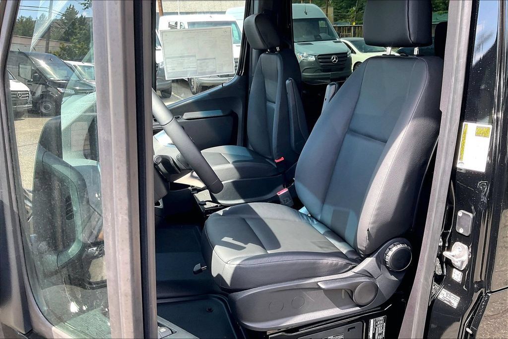 New 2026 Mercedes-Benz Sprinter 2500 image 8