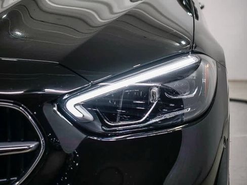 Used 2025 Mercedes-Benz C 300 Sedan image 7