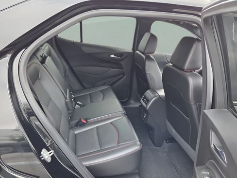 Certified 2024 Chevrolet Equinox RS w/ RS Leather Package FWD image 18