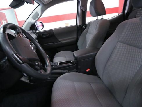 Used 2021 Toyota Tacoma SR w/ SR Convenience Package RWD image 15
