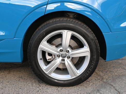 Used 2019 Audi e-tron Premium Plus image 21