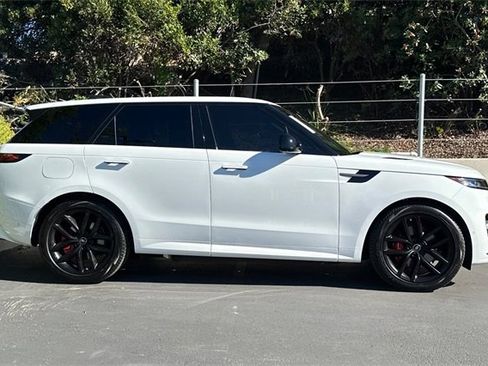 Certified 2025 Land Rover Range Rover Sport Dynamic SE image 6