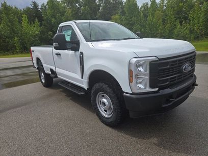 New 2026 Ford F350 XL w/ XL Off-Road Package