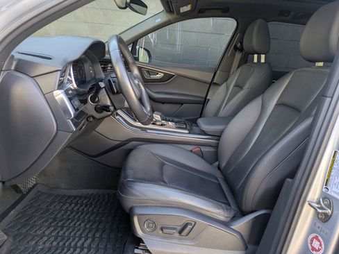 Used 2020 Audi Q7 3.0T Premium w/ Convenience Package image 22