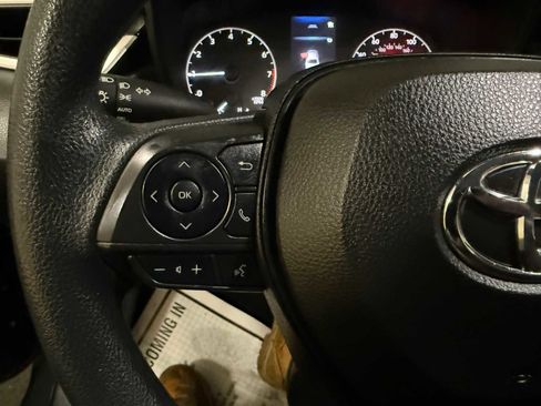 Used 2023 Toyota Corolla LE image 28