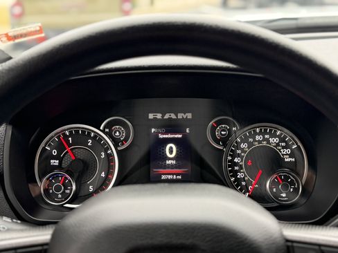 Used 2024 RAM 2500 Tradesman w/ Chrome Appearance Group image 19