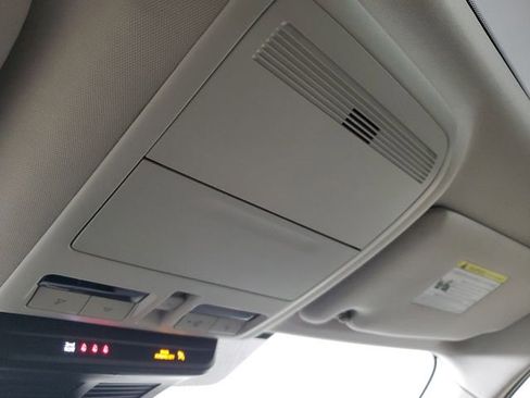 Certified 2025 MAZDA CX-70 3.3 Turbo w/ Premium Package image 34