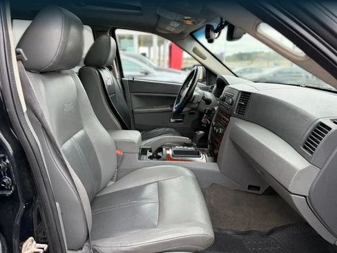 Used 2006 Jeep Grand Cherokee Limited RWD image 12