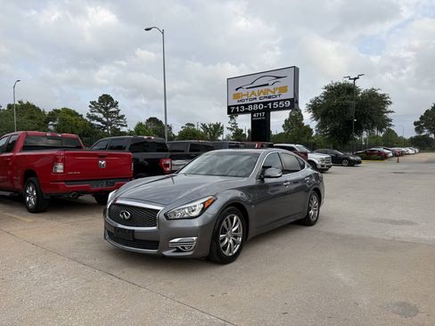 Used 2015 INFINITI Q70 3.7 RWD image 43