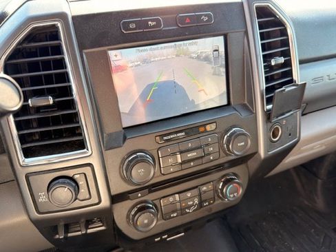 Used 2018 Ford F250 XLT w/ XLT Value Package image 4