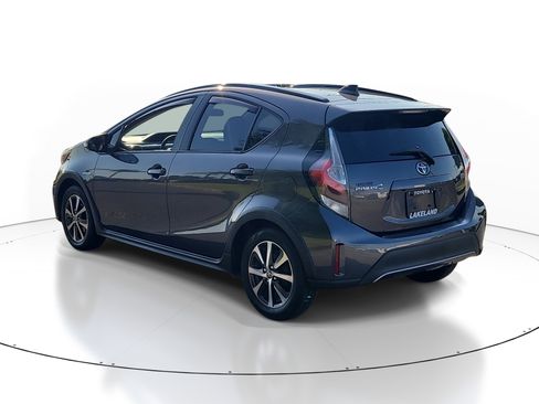 Used 2018 Toyota Prius C Two FWD image 5