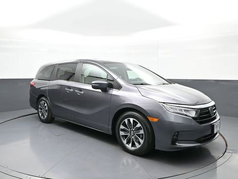 Certified 2023 Honda Odyssey EX-L image 4