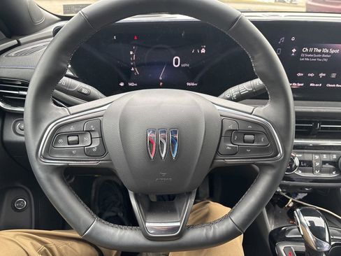 Used 2025 Buick Envista Sport Touring w/ Convenience I Package image 10