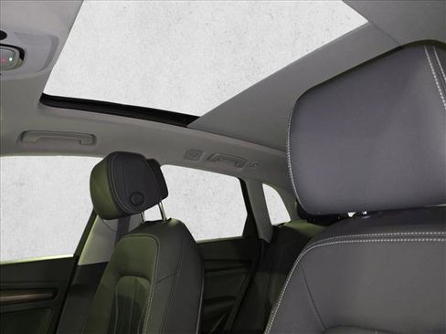 Used 2021 Audi Q5 Premium Plus w/ Premium Plus Package image 29