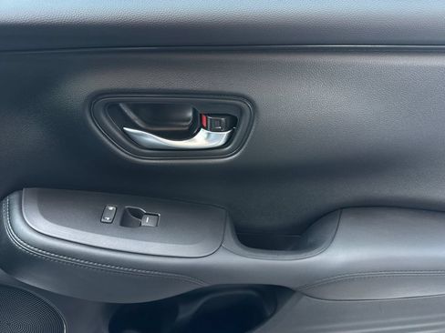 Certified 2026 Honda HR-V LX image 19