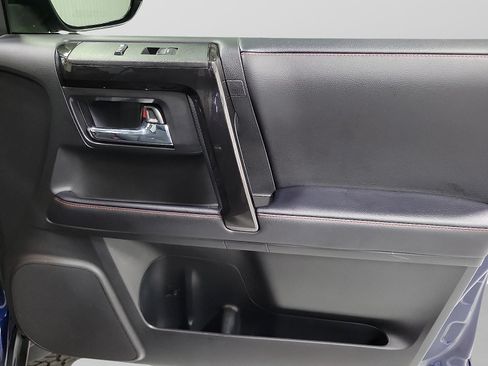 Certified 2022 Toyota 4Runner TRD Off-Road Premium w/ Moonroof Package AWD/4WD image 15
