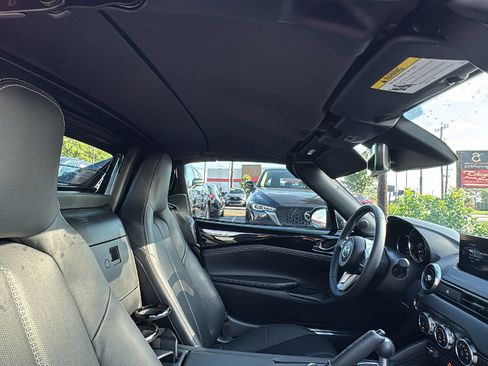 Certified 2025 MAZDA MX-5 Miata RF Grand Touring RWD image 19