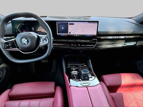 Certified 2026 BMW 530i RWD image 15