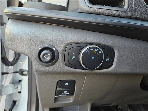 New 2026 Ford Transit 250 148 Medium Roof image 12