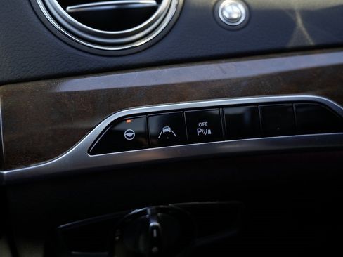 Used 2014 Mercedes-Benz S 550 Sedan image 57